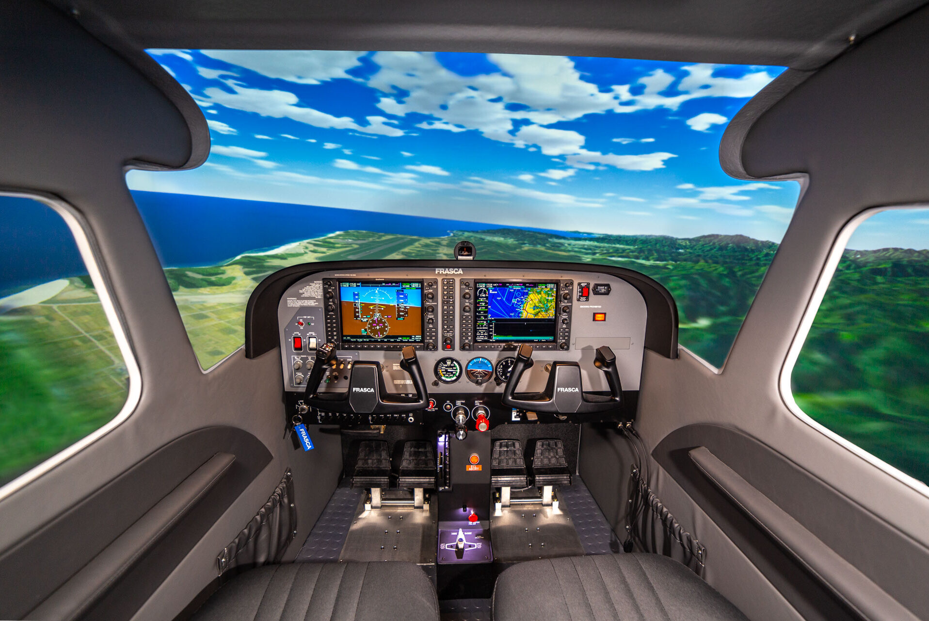 cropped-Cessna-C172-Simulator.jpg